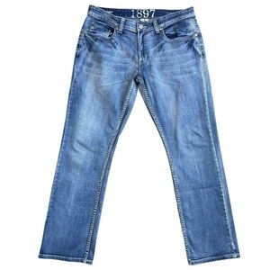 1897 Straight Fit Men's W 33 x L 32 Jeans Medium Wash EUC Classic 5 Pocket